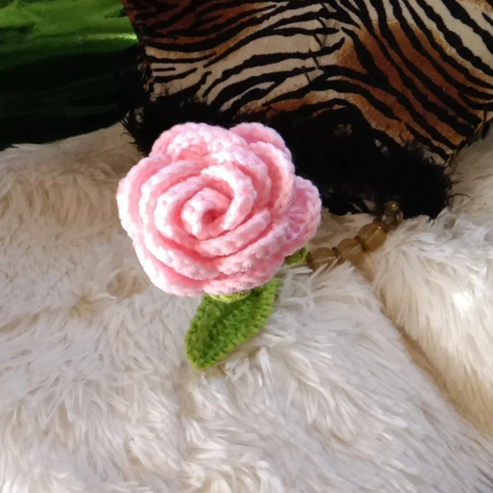 NWT crochet forever flower